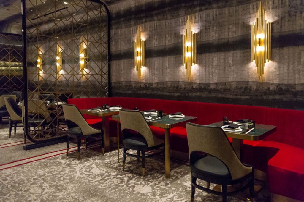 Helping Outfit Contemporary Cantontese Restaurant, Red Plate for Cosmopolitan of Las Vegas